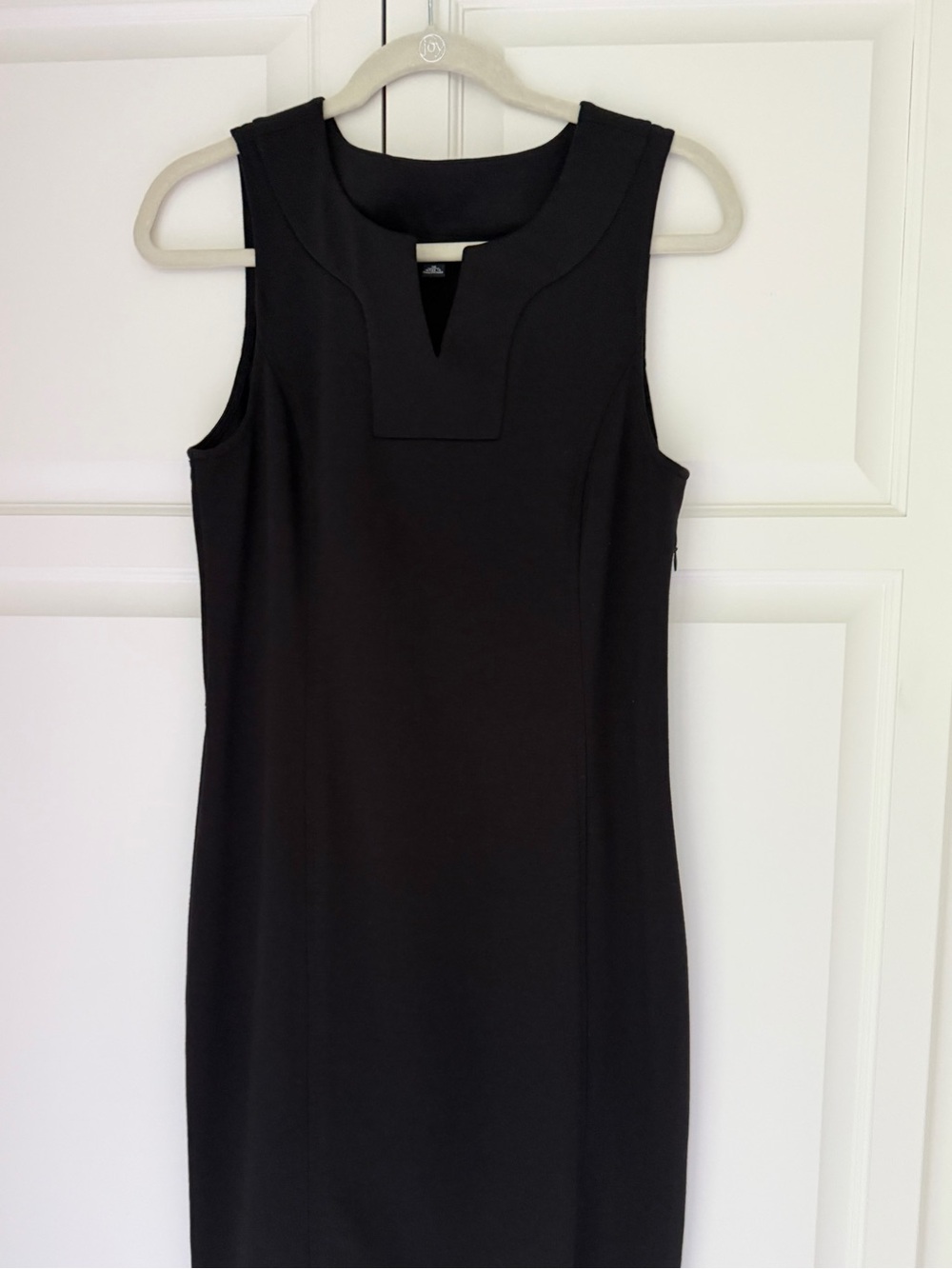 Banana Republic Black Sleeveless Midi Dress